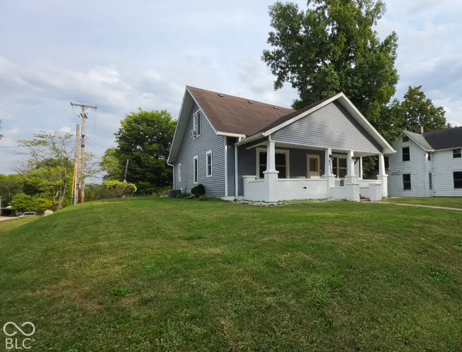 315 N Mill, Veedersburg, IN 47987 - #2