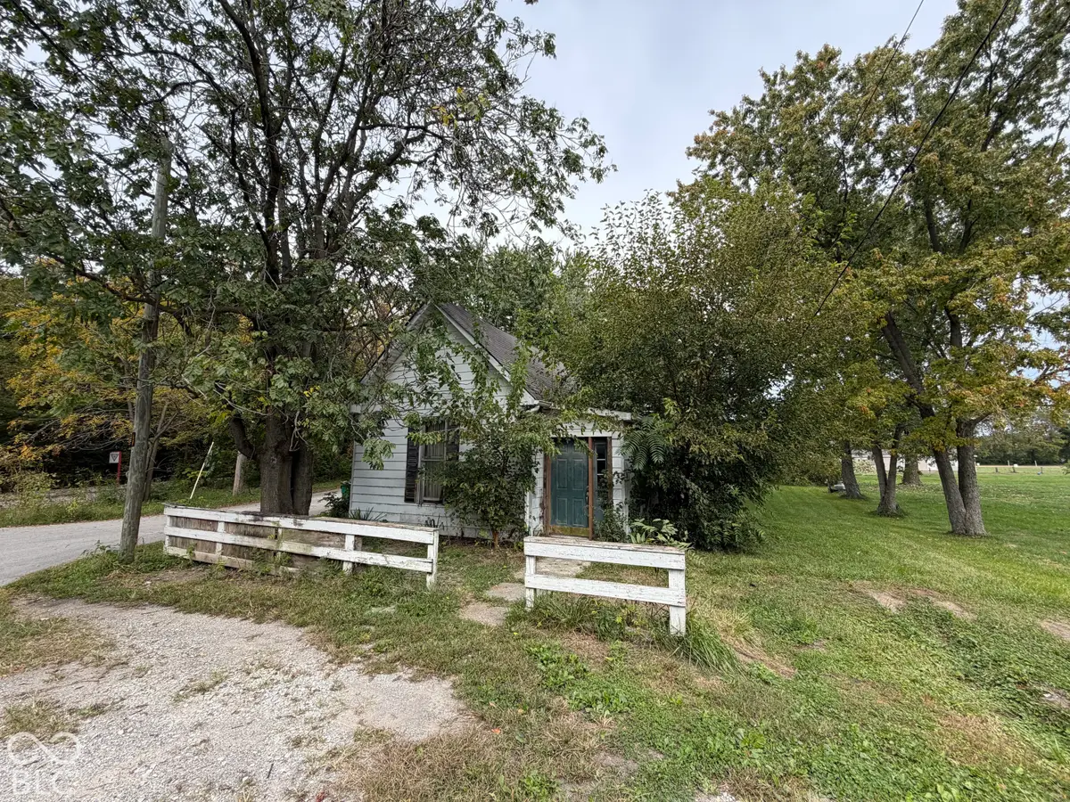 22 E 206th, Sheridan, IN 46069 - #1