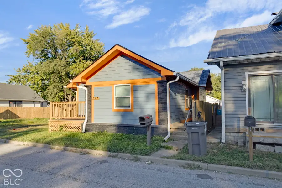 527 S Holt Road, Indianapolis, IN 46241 - #2