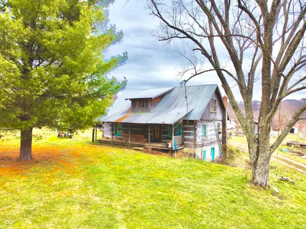7021 Bellsville Pike, Columbus, IN 47201