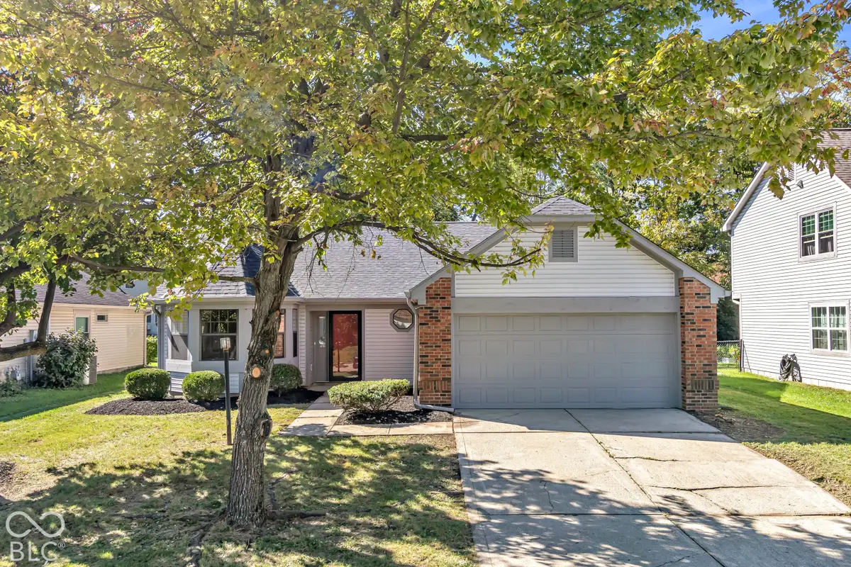 6264 Old Barn Court, Indianapolis, IN 46268 - #1