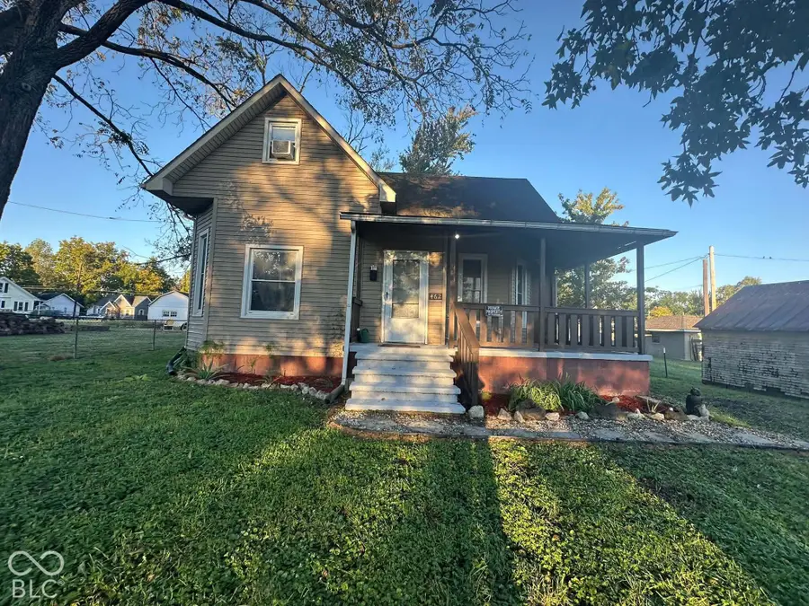 462 N Bond Street, Scottsburg, IN 47170 - #2