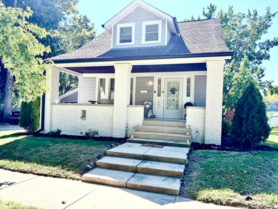 1221 E Edwards Avenue, Indianapolis, IN 46227 - #3