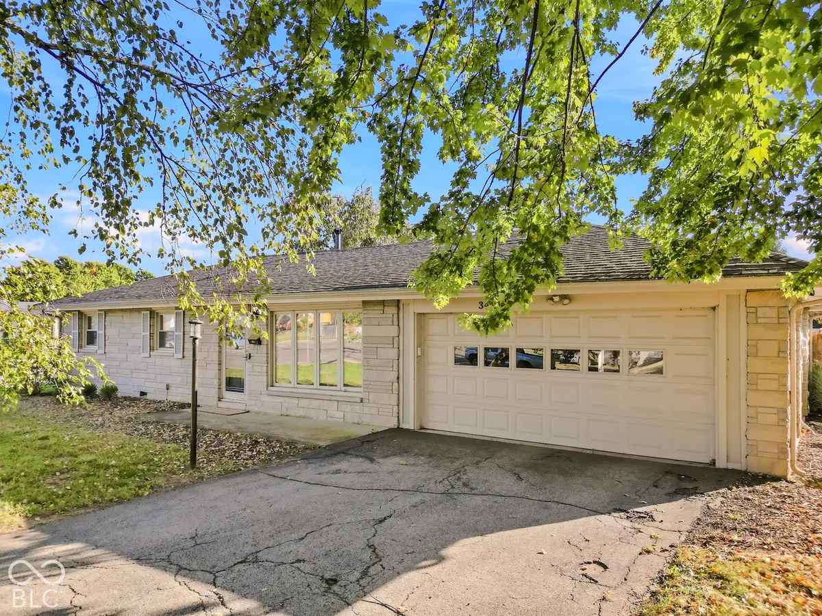 3439 Central Avenue, Columbus, IN 47203 - #1