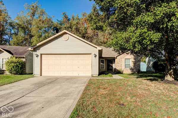 5916 Rolling Bluff, Indianapolis, IN 46221