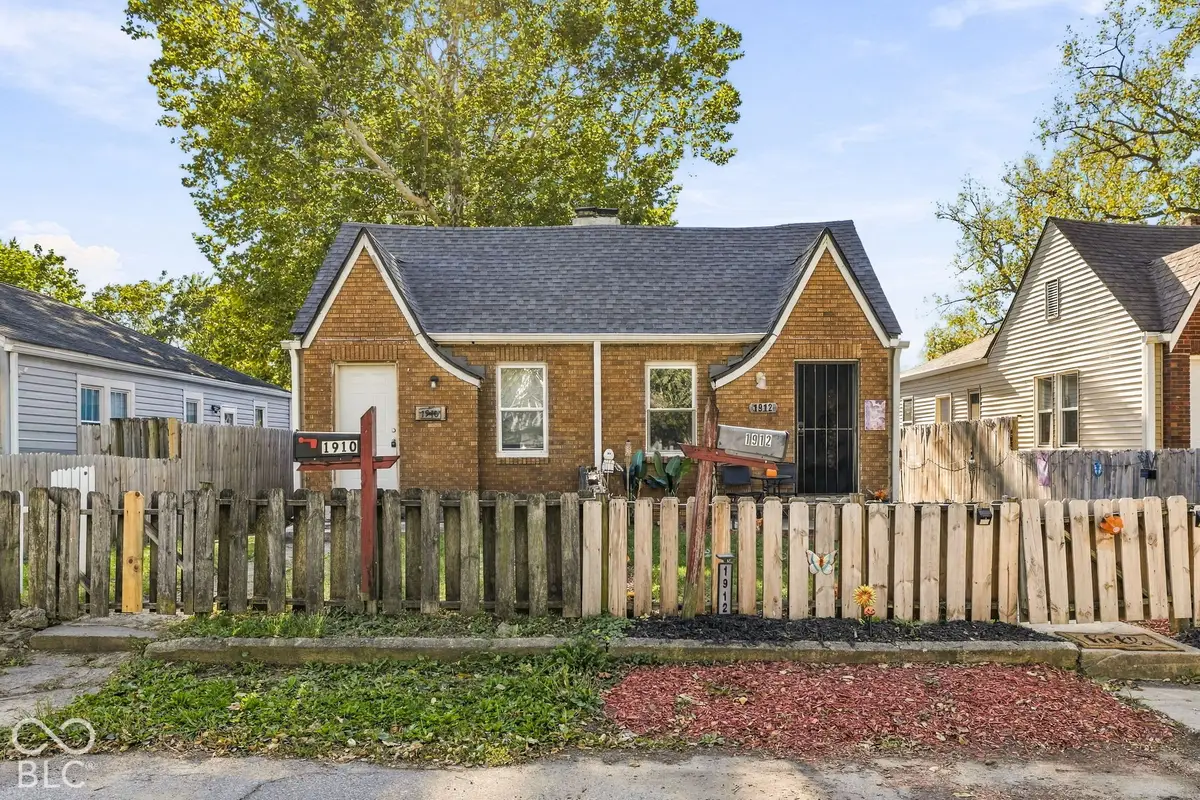 1910 N Oxford Street, Indianapolis, IN 46218 - #1