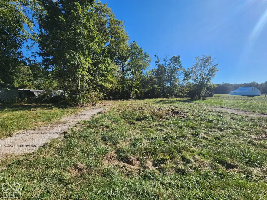 12327 E County Road 1000 N, Seymour, IN 47274 - #2