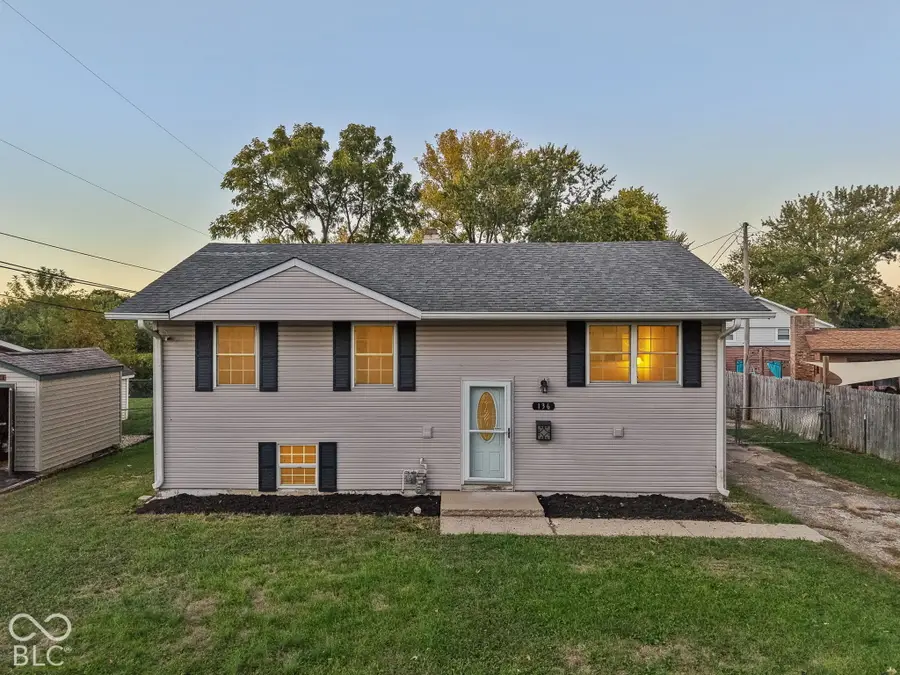 136 Washington Street, Franklin, IN 46131 - #2