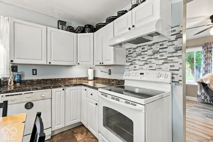 204 North Drive, New Market, IN 47965 - #3