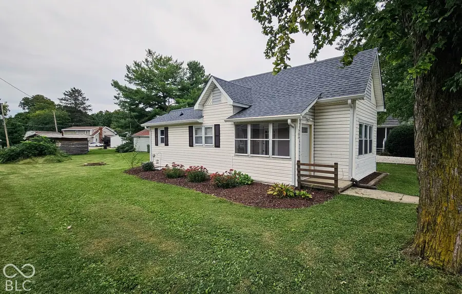 104 E State Street, New Ross, IN 47968 - #2