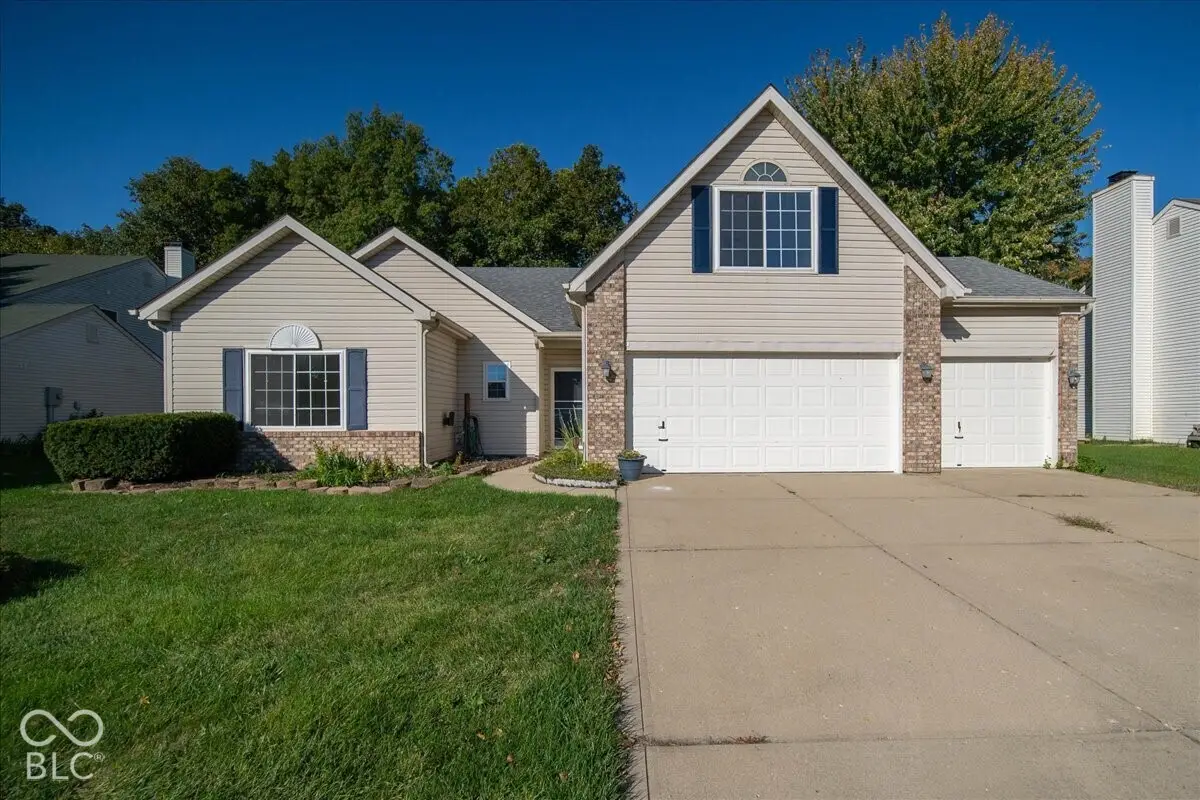 1142 Crestwood Drive, Greenwood, IN 46143 - #1