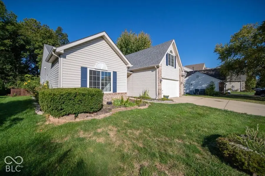 1142 Crestwood Drive, Greenwood, IN 46143 - #2
