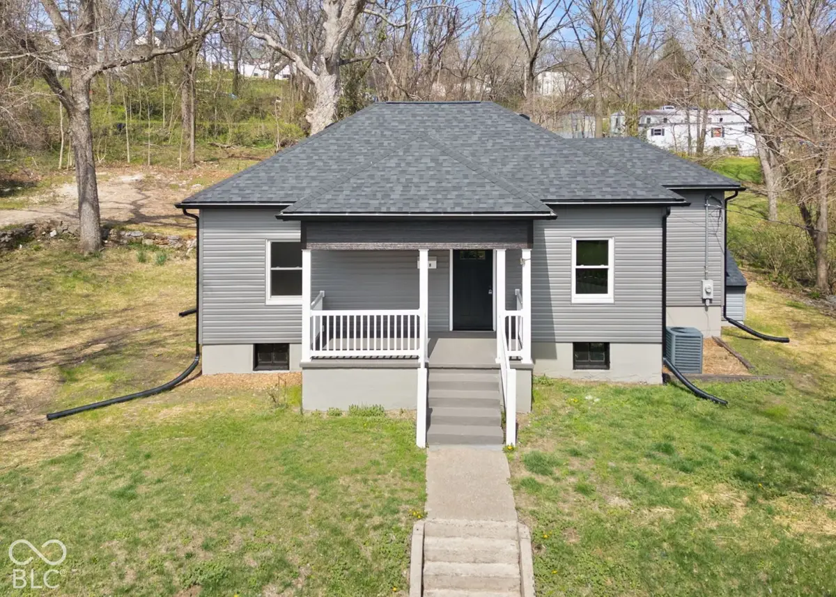 118 W Thornton Street, Paoli, IN 47454 - #1