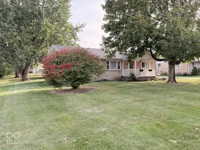 315 E Willard Avenue, Rushville, IN 46173 - #2