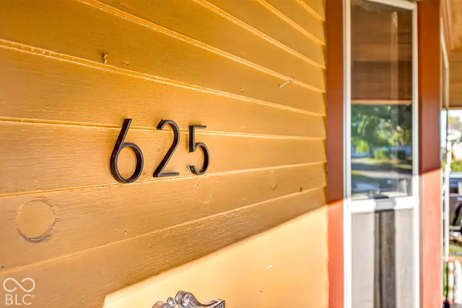 625 N Chestnut Street, Seymour, IN 47274 - #3