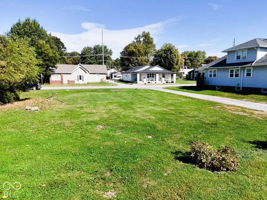 939 E Morgan Street, Martinsville, IN 46151 - #2