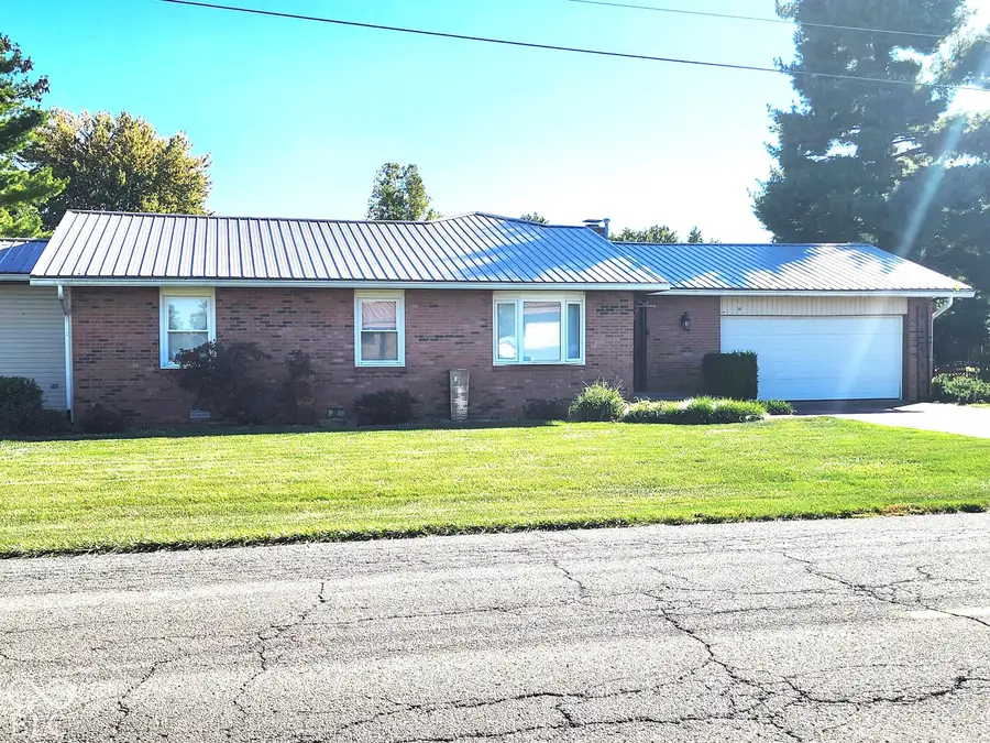 205 W 11th Street, Alexandria, IN 46001 - #2