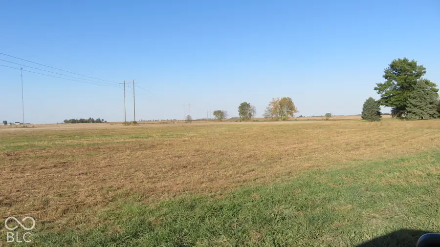 700 E North Road, Crawfordsville, IN 47933 - #2