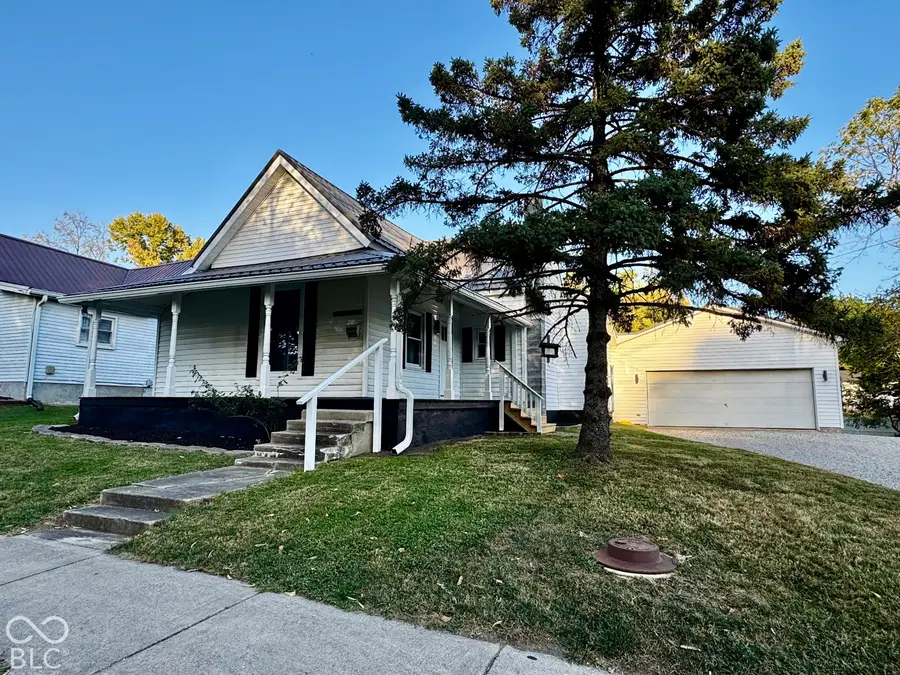 806 Mill Street, Crawfordsville, IN 47933 - #2