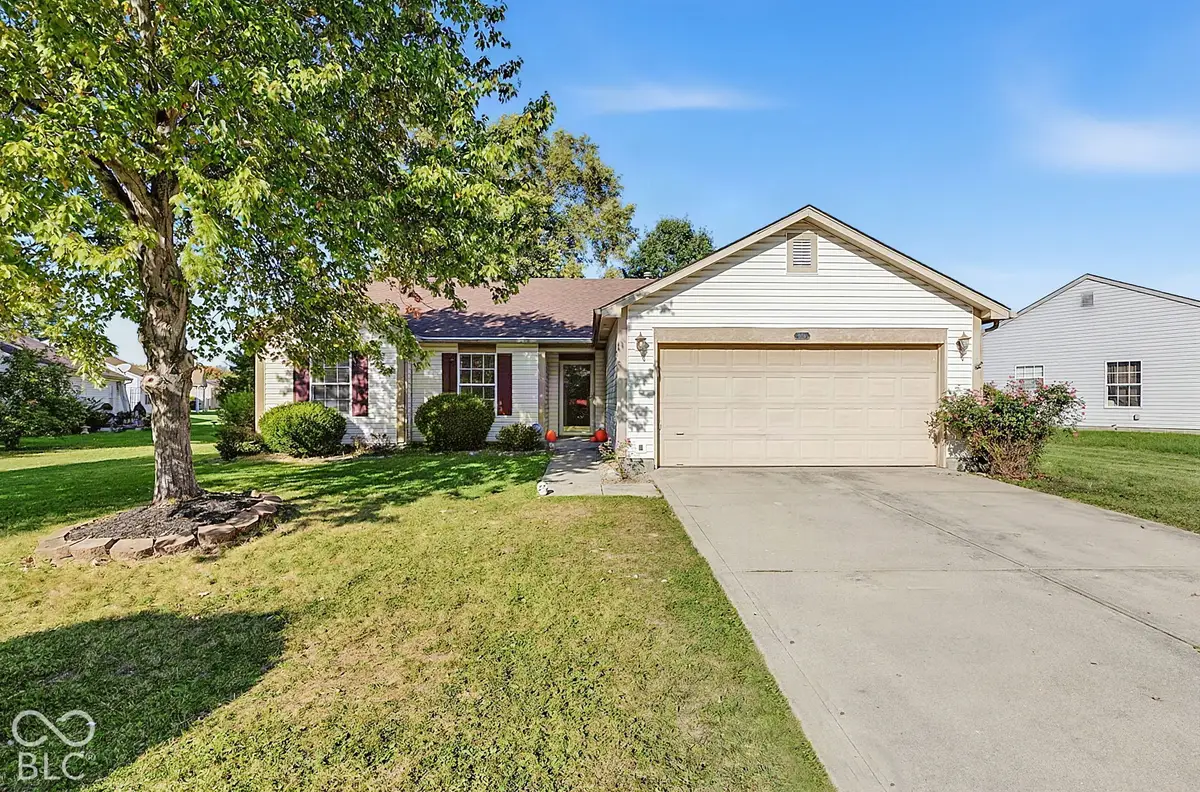 105 Fountain Drive, Mooresville, IN 46158 - #1