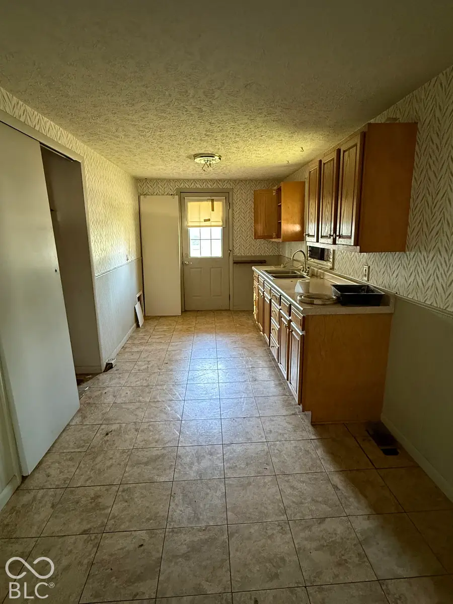 1244 N County Road 525 W, New Castle, IN 47362 - #3