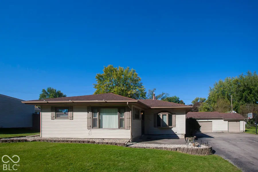 1107 S Fullhart Drive, Muncie, IN 47302 - #3