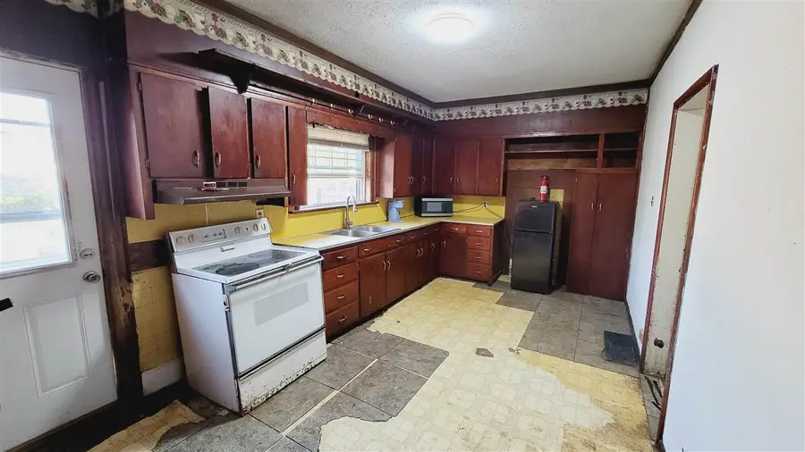 410 W Main Street, Redkey, IN 47373 - Image #3