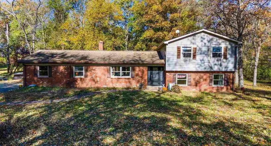 500 W COUNTY ROAD 340 S, Connersville, IN 47331 - Image #2