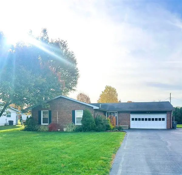 623 Old Orchard Ln, Connersville, IN 47331