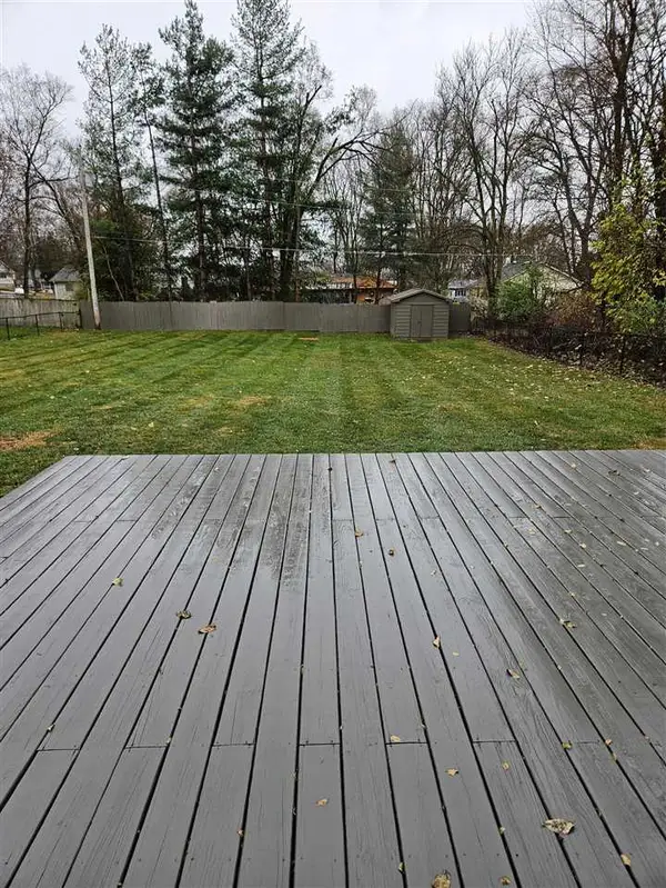 125 Nixon Dr, New Castle, IN 47362