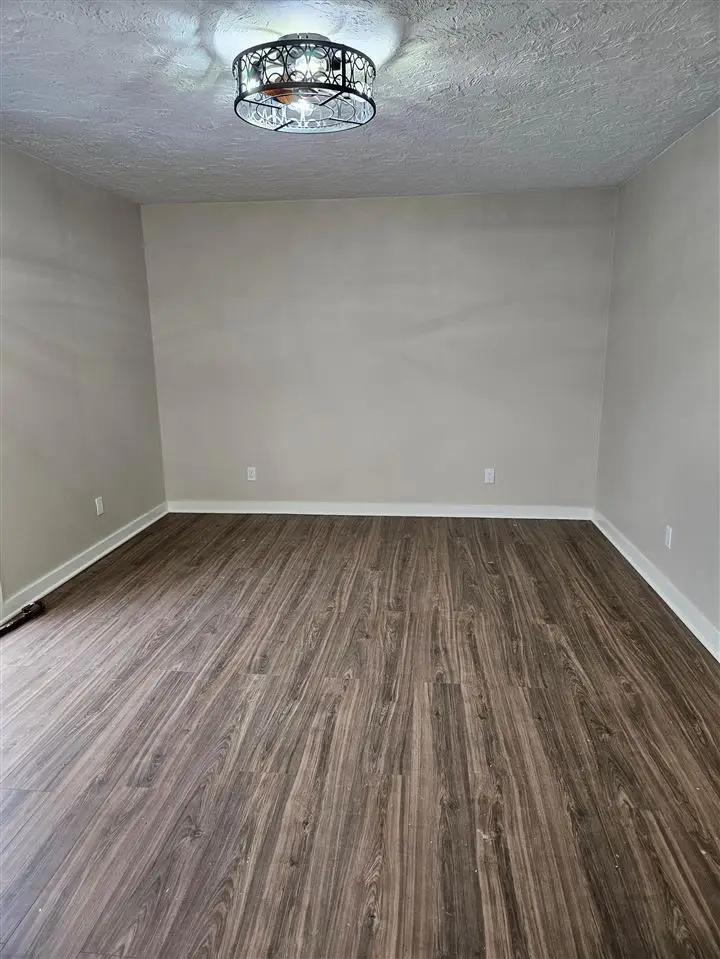 125 Nixon Dr, New Castle, IN 47362 - Image #3