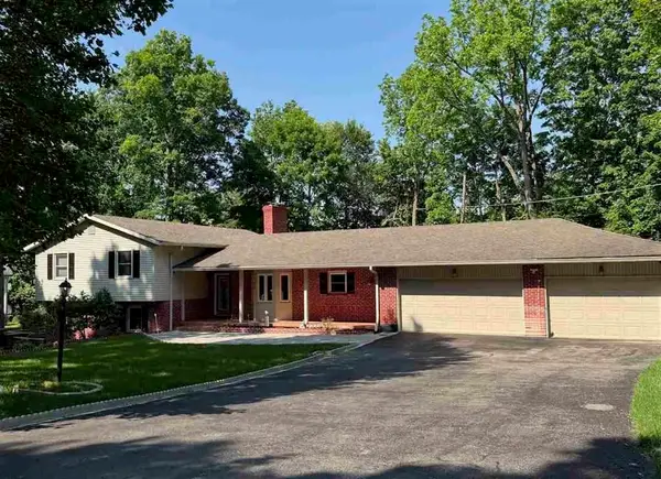 8 PARKWAY LANE, Richmond, IN 47374