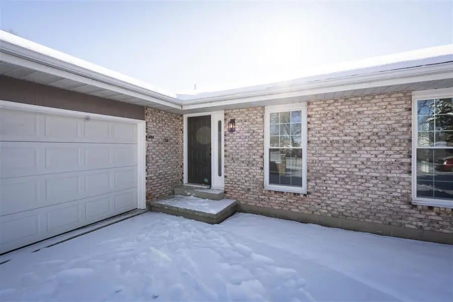 209 E Walnut Street, Centerville, IN 47330 - Image #2