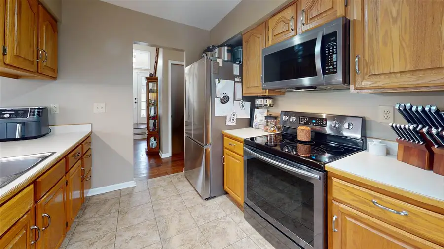 1117 BARRINGTON RIDGE, Richmond, IN 47374 - Image #3