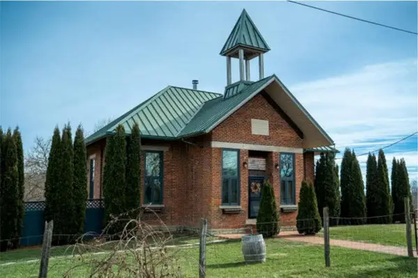 5891 N Philomath Road, Brownsville, IN 47325