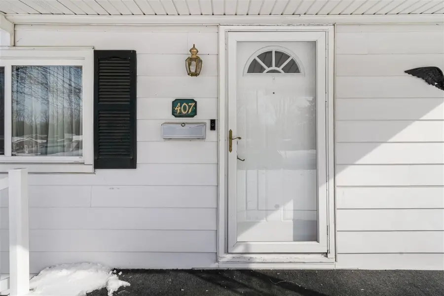 407 Westwood Dr., Winchester, IN 47394 - #3