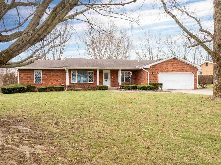 607 S Cherokee Lane, Connersville, IN 47331 - #2