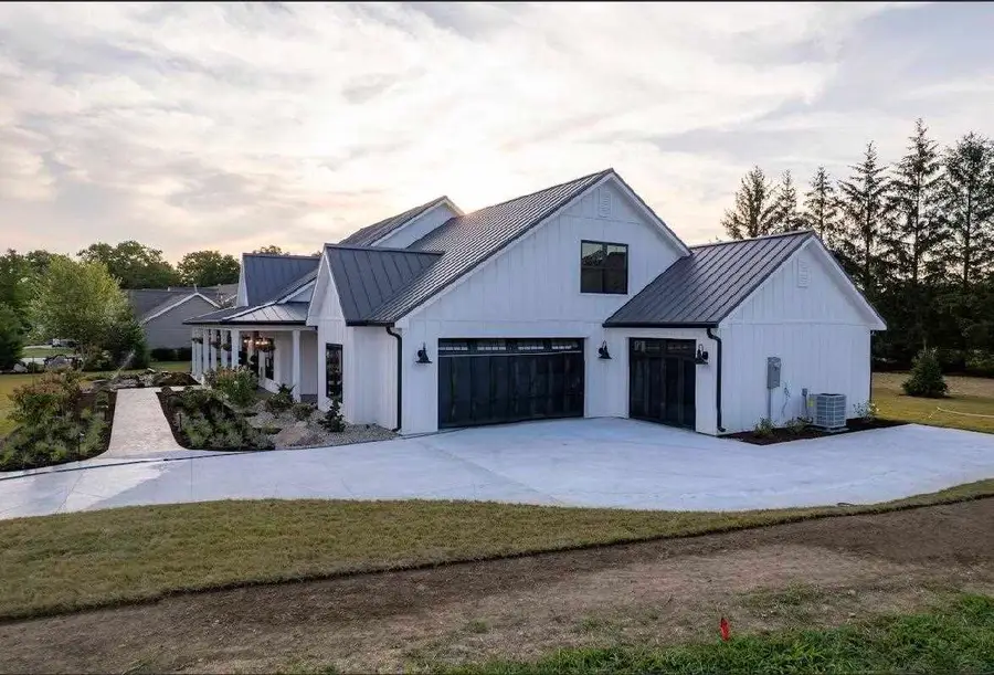 2820 Honeysuckle Lane, Richmond, IN 47374 - #3