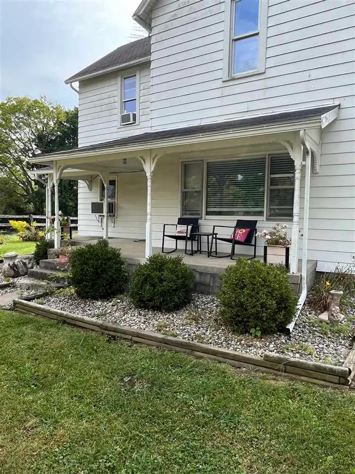 512 E Kendall St, Liberty, IN 46940 - #3