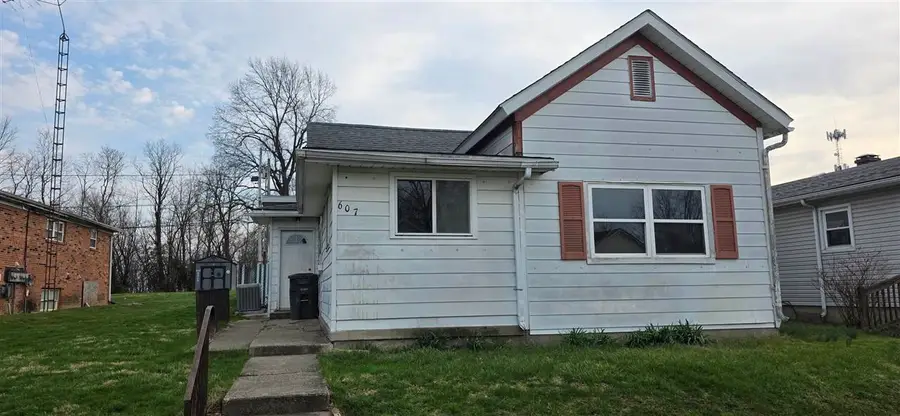 607 W 5th St, Connersville, IN 47331 - #3