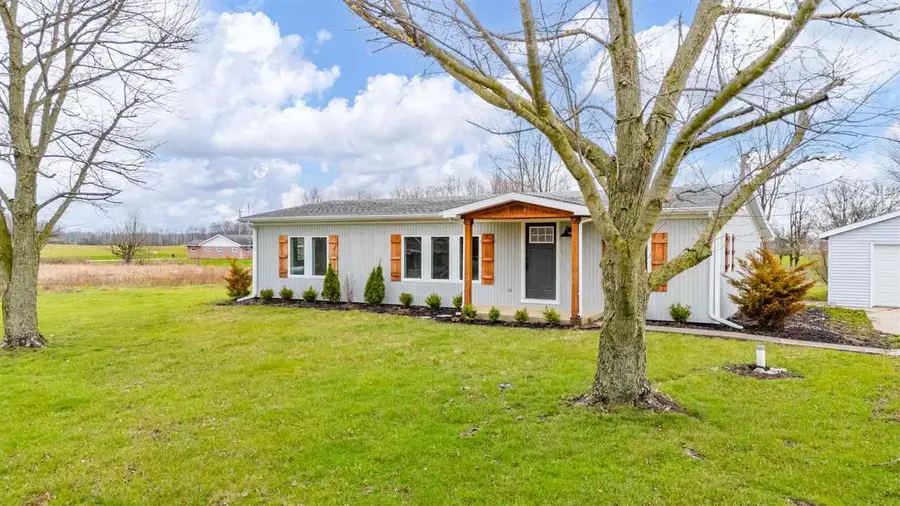 1076 E CR 650 N, New Castle, IN 47362 - #2