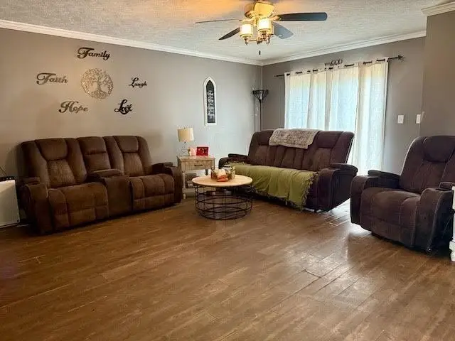 312 E Plum, Centerville, IN 47330 - #2