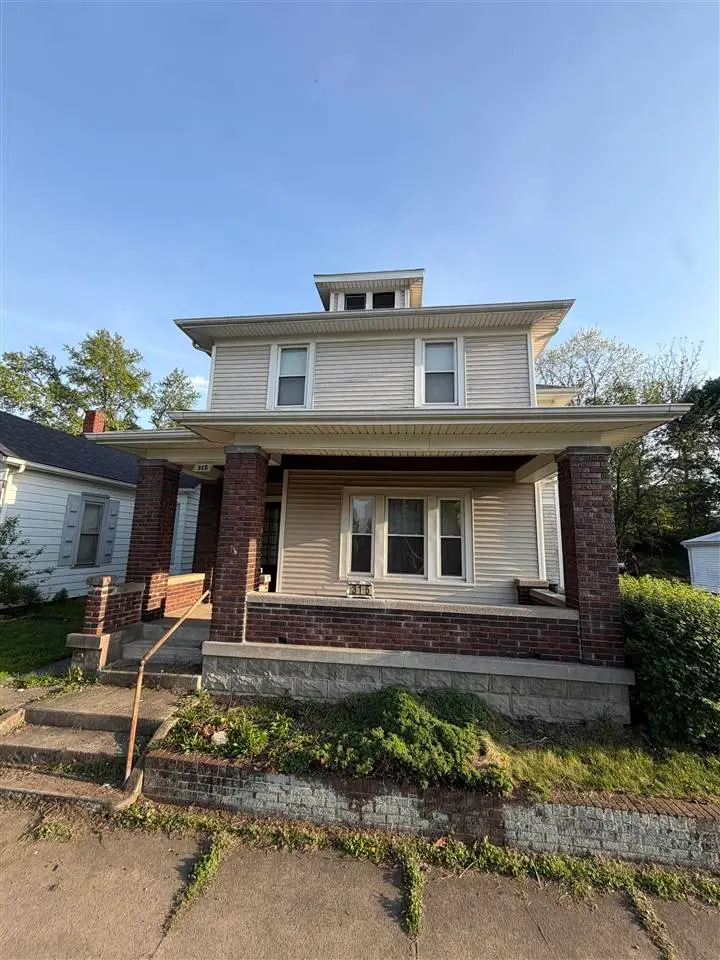 315 W 11th Street, Connersville, IN 47331 - #1