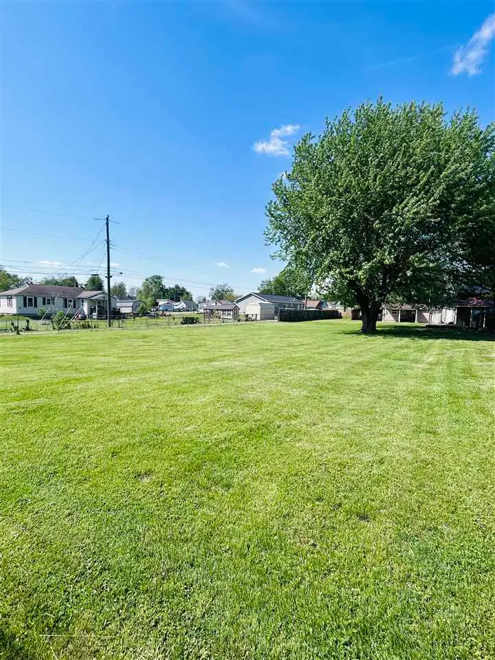 1006 W 10th St, Connersville, IN 47331 - #2