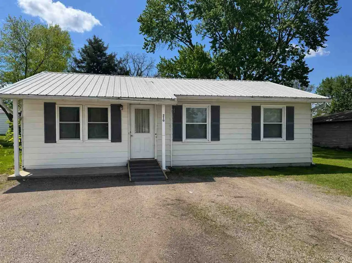 210 W Lincoln Street, Geneva, IN 46740 - #1