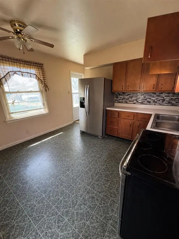 210 W Lincoln Street, Geneva, IN 46740 - #3