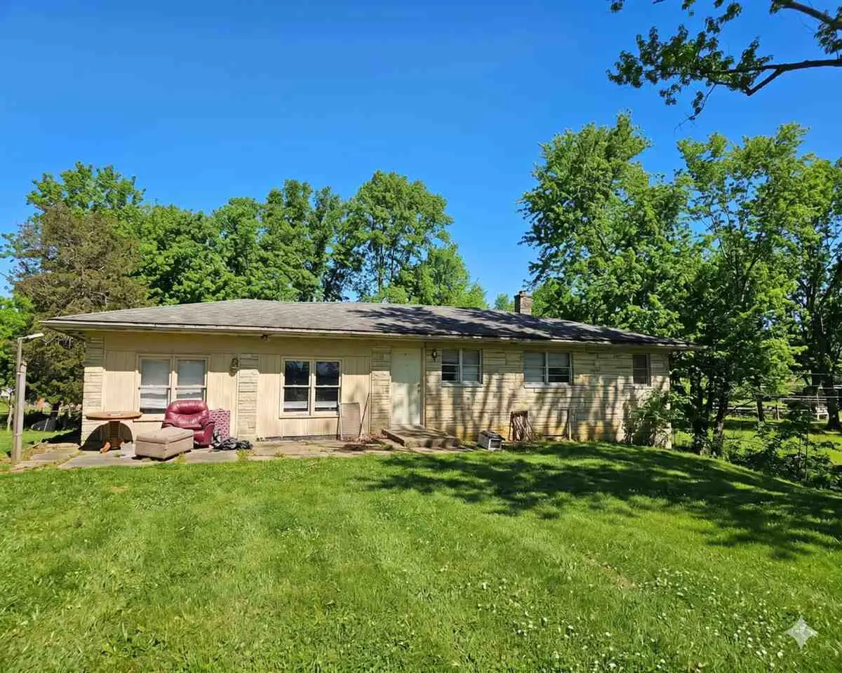 4260 W Crystal St, North Vernon, IN 47265 - #1