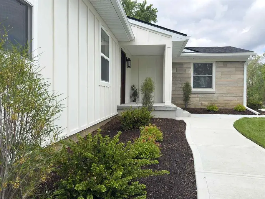 2601 N Eby Dr, Connersville, IN 47331 - #2