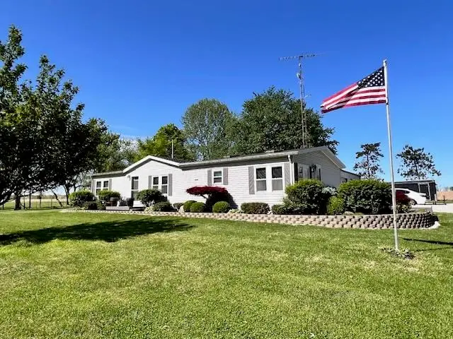 3937 N Henry Rd, Connersville, IN 47331 - #1