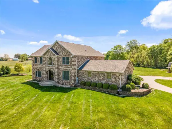 1749 S Base Rd, Winchester, IN 47394